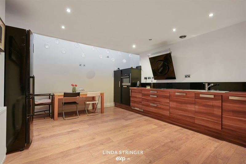 The large dining and kitchen area is fitted with modern appliances. Photo: Zoopla