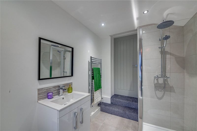 This second angle of the bathroom shows the high-quality, modern developments.