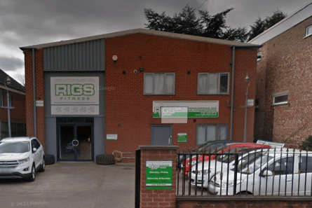 This Hall Green gym offers specialist personal trainers in Birmingham, and was named National Gym of the Year in 2019. They have a good range of free weights and offer group and personal sessions. The gym has a 4.8 rating from 77 reviews