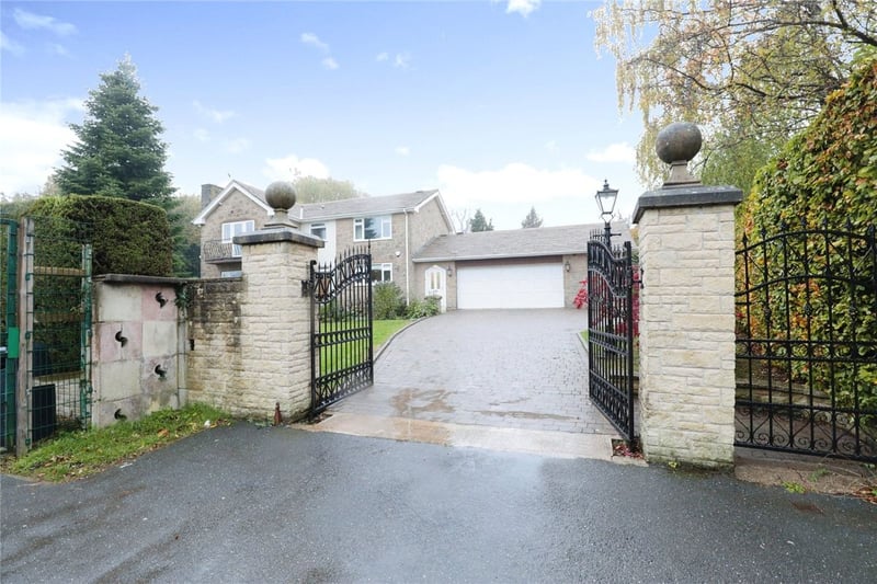 The front gates provide extra security, privacy and peace of mind.