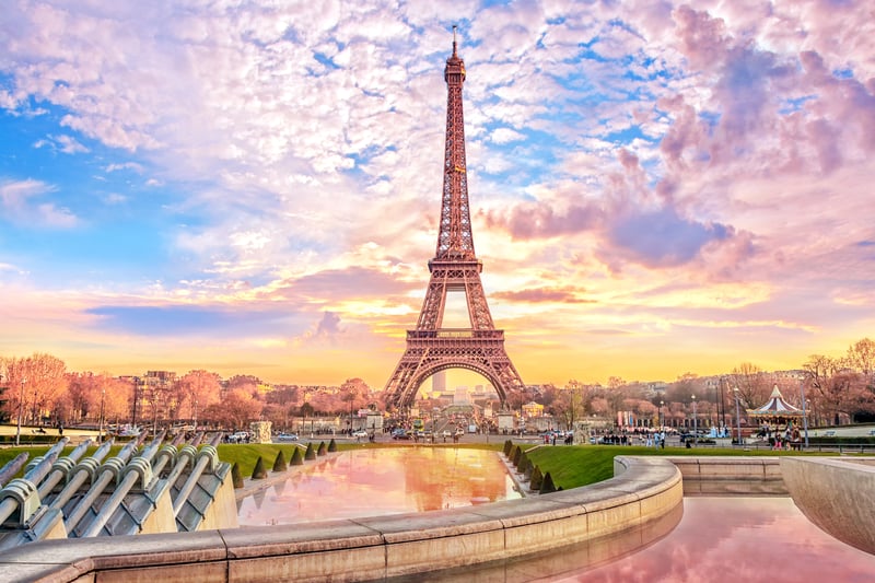 Fly directly to the French capital with flights heading to Paris Charles de Gaulle Airport from Glasgow all year round. 