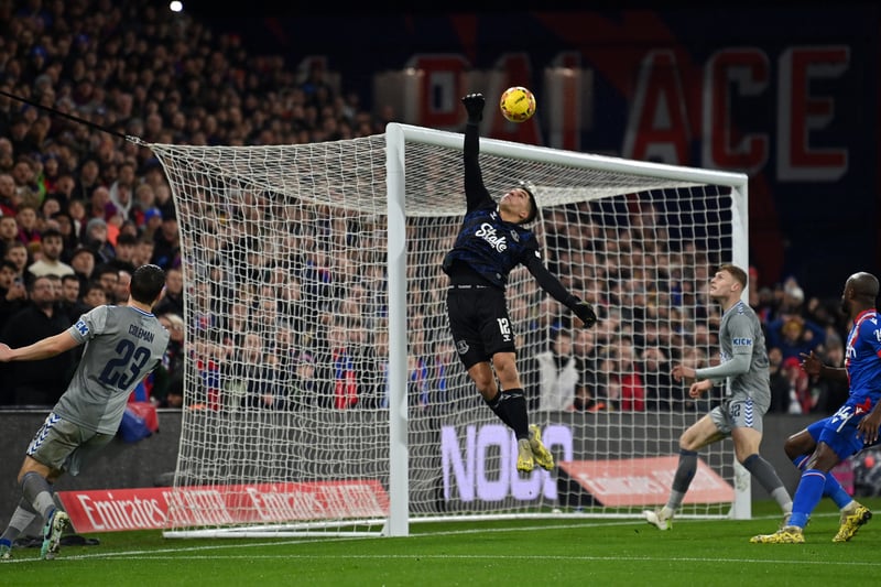 Forced into an early save and got off his line well a couple of times in the first half. Made an excellent save from Eze early in the second period and then another late stop from Palace's talisman in stoppage-time. 