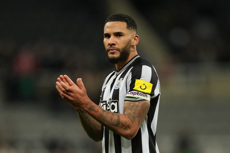 From the Championship to the Champions League…

One of the few positives that came from the 2015/16 campaign was the emergence of club captain Jamaal Lascelles who rose from the fringes of the team to become a regular first team fixture under Rafael Benitez.

Lascelles captained a Newcastle team that were unbeaten in their final seven games during the relegation season and went on to captain the club back into the Premier League.

The 30-year-old is the longest serving captain in the top-flight at the time of writing and still acts as a useful backup defender for Eddie Howe’s team. (Getty Images)