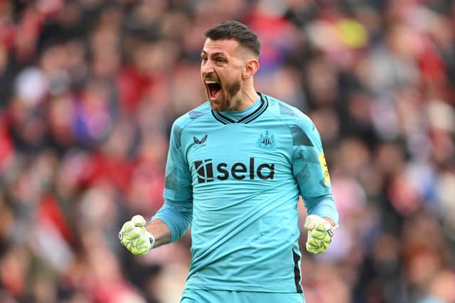 Had one high claim to make in the first half. Made a great save with his legs early in the second half to stop Ekwah's deflected effort. Did well again to parry Alex Pritchard's curling effort to safety.