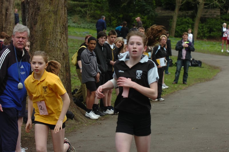 Doing their best at the 2009 Ashbrooke relay races.