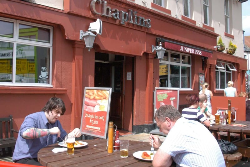 A pub meal in the sunshine outside Chaplins in 2008.