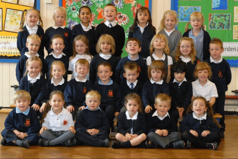 Mrs Morton, Mrs Barber and Mr Capeling's reception classes at Ashley Primary. Remember this? 