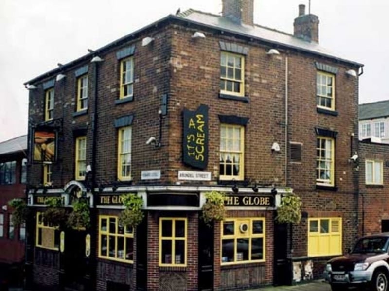 The Globe pub on Howard Street pictured some time during the 1980s or 90s when it was a Scream pub