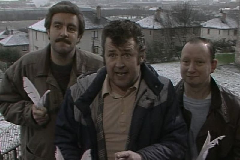 Actor Tony Roper was raised in Anderston with him being best known for his role as a  Jamesie Cotter in Rab C. Nesbitt and writing the comedy-drama The Steamie. 