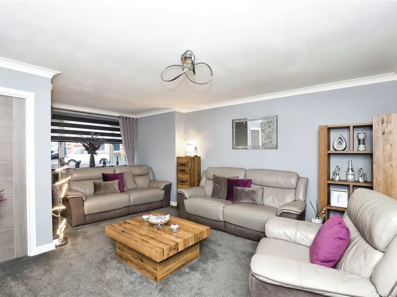 The lounge is very spacious. (Photo courtesy of Zoopla)
