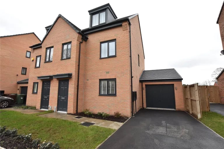 This three bedroom home built by Keepmoat in 2021 on Lilac Avenue in Seacroft is on the market for £324,950.