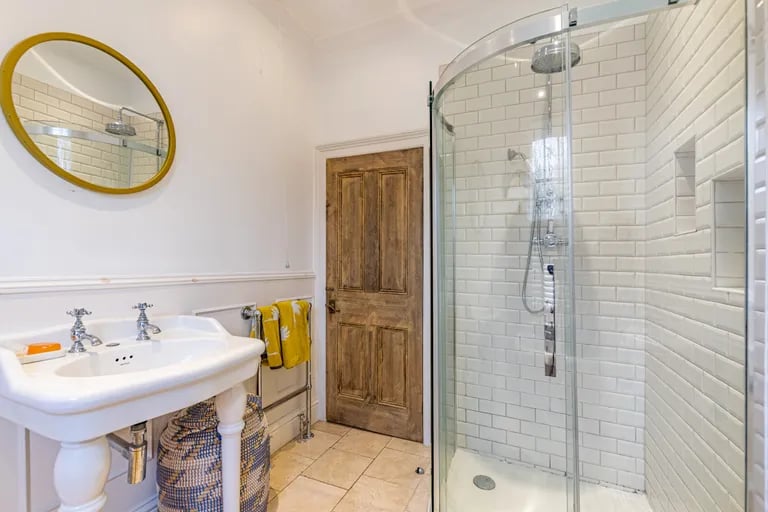 The large suite also has a luxurious shower-cubicle.