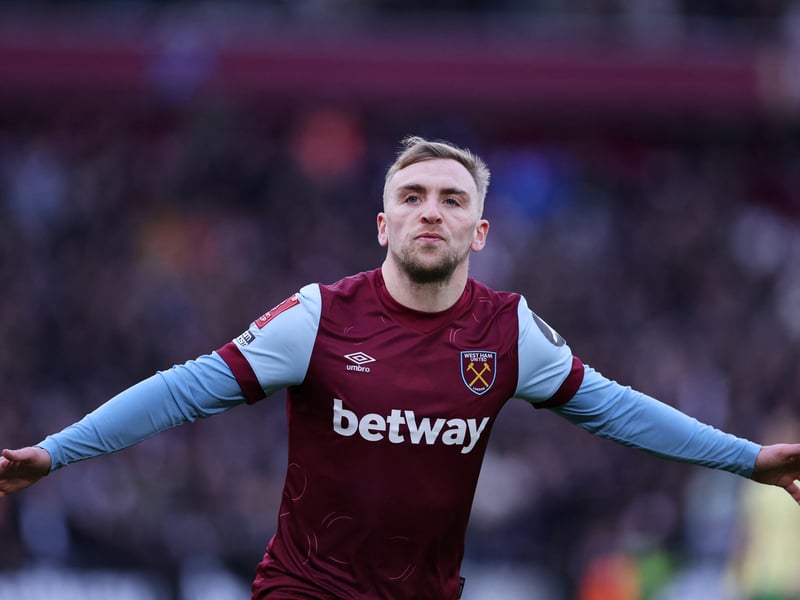 Points Without VAR: 34. Difference: 0.