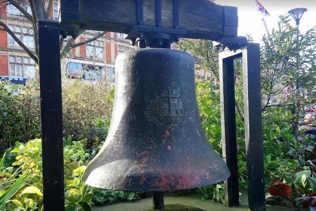 The Bochum Bell which can be seen on the edge of the flower bed along Pinstone Street near the Peace Gardens, is called The Bochum Bell. It was presented to Sheffield in 1985 by the twin city of Bochum in Germany to commemorate the 35th anniversary of the link between the two cities 