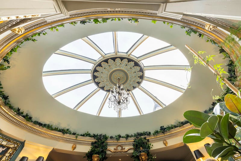 The featured domed roof can be found in the rotunda garden room. 