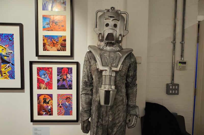 Visitors have the opportunity to take a selfie with a replica of a 1988 Cyberman from the Silver Nemesis storyline.
