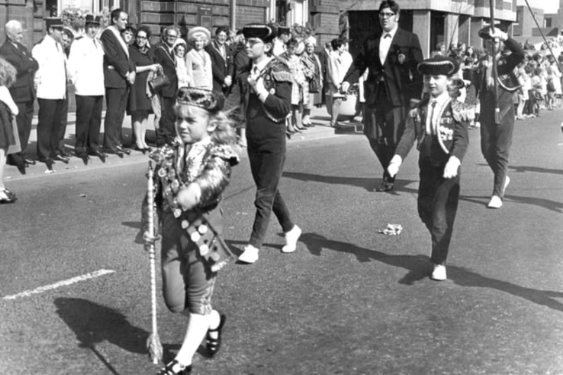 Jazz bands parading past Jarrow Town Hall in September 1970. Can anyone tell us which jazz band it is?