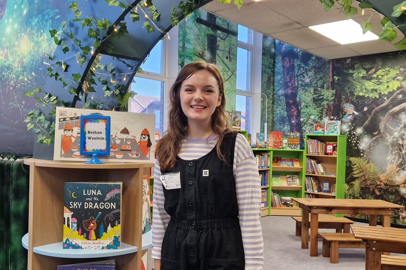 Sheffield children's author and illustrator Bethan Woollvin visited High Hazels on the day to read one of her stories to the assembly and see the new library unveiled. Copies of all her books are now stocked at the library.