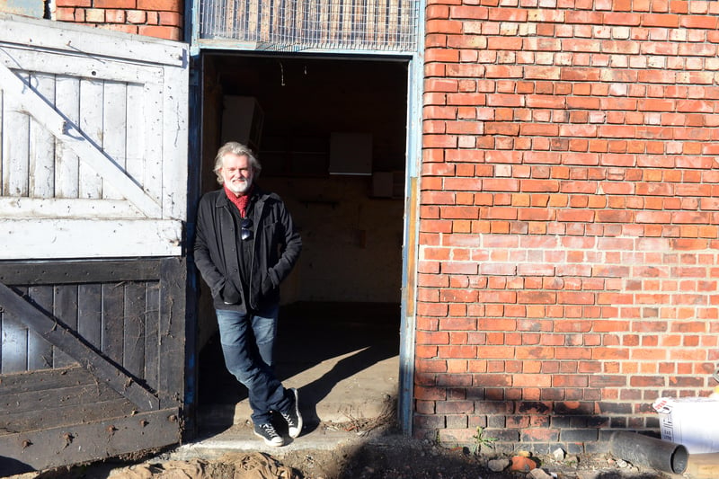 Hairy Biker Si King will be bringing Propa to Sheepfolds Stables - a street food offer, serving hearty dishes with a twist. “Stuff that your gran used to make that you’ve forgotten about,” says the County Durham-born chef. 