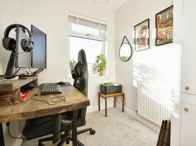 If three bedrooms is more than you need, bedroom 3 offers loads of potential as a home office. (Photo courtesy of Zoopla)