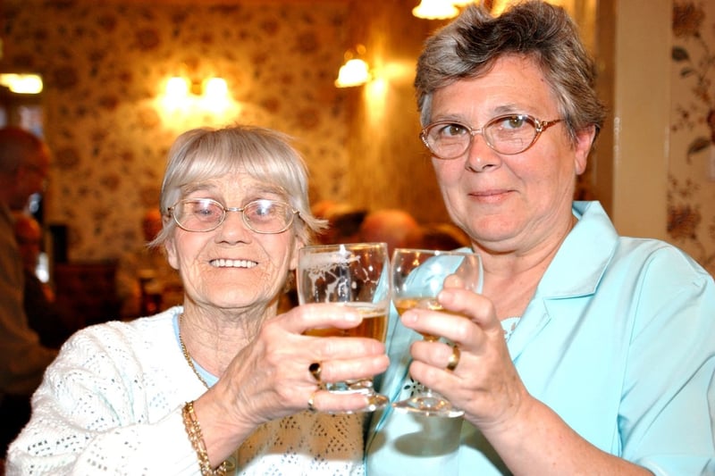 Ann Smith, 88, and Margaret Caffry, 57, were the oldest and youngest former pupils of Rectory Park School to attend the 2003 reunion in Albion Place.
