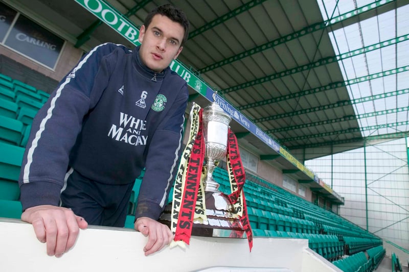 Murray enjoyed two Hibs stints, and spent his second spell predominantly as a left-back. After retiring from the pitch in 2012, Murray moved into coaching and currently manages Raith Rovers. 