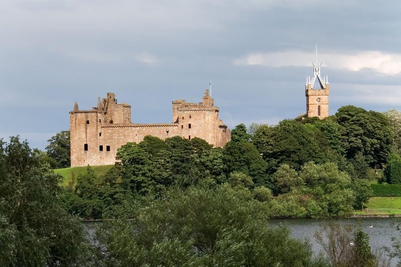 Famously the birthplace of Mary, Queen of Scots, Linlithgow Palace dates back to the 12th century. Once you've explored the palace you can enjoy a walk around Linlithgow Loch.