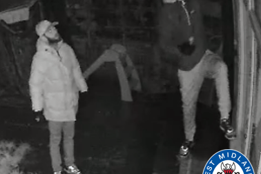 WMP statement: "Do you recognise these two?
We want to speak to them after a house was burgled on Bromford Lane, Birmingham, on 7 January around 4.45pm.
Think you can help? Anyone with information is asked to get in touch via Live Chat, or by calling 101 quoting 20/1041108/23."
