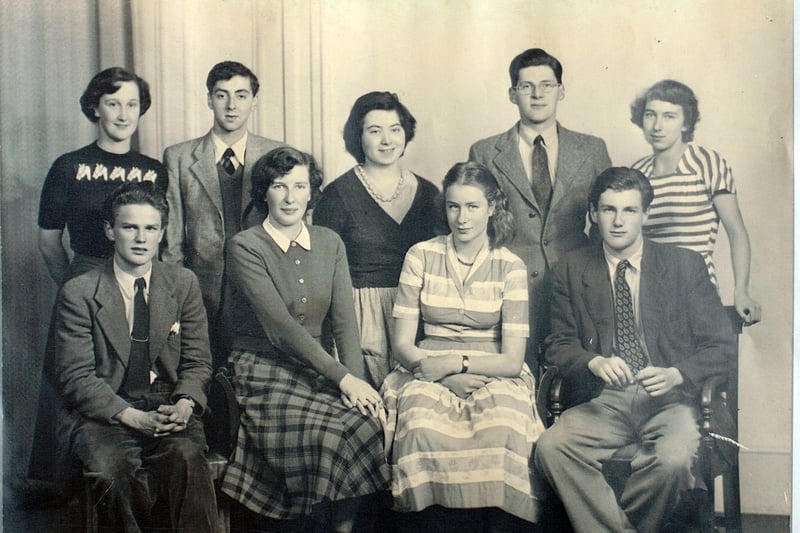 Pupils from the first graduating class from Edinburgh Rudolf Steiner School in 1954. The school is celebrating its 70th anniversary this year. Pictured at the very right of the picture is Shirley Noakes who later became a teacher at the school.
Back row: Jacquline Carrol, Ernst Schwarzbard, Susan Mechie, Quentin Stevenson, Shirley Noakes. Front row, Trevor Johnson, Kristin Rainy, Erika Trevelyan, Michael Calthrop