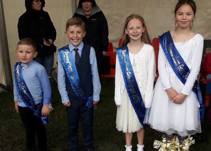 2019 Gala Queen Kiera Sullivan with Gala Princess Jasmine Houghton, Gala King Sam Robinson, and Gala Prince, Payton Vas-Moulding.