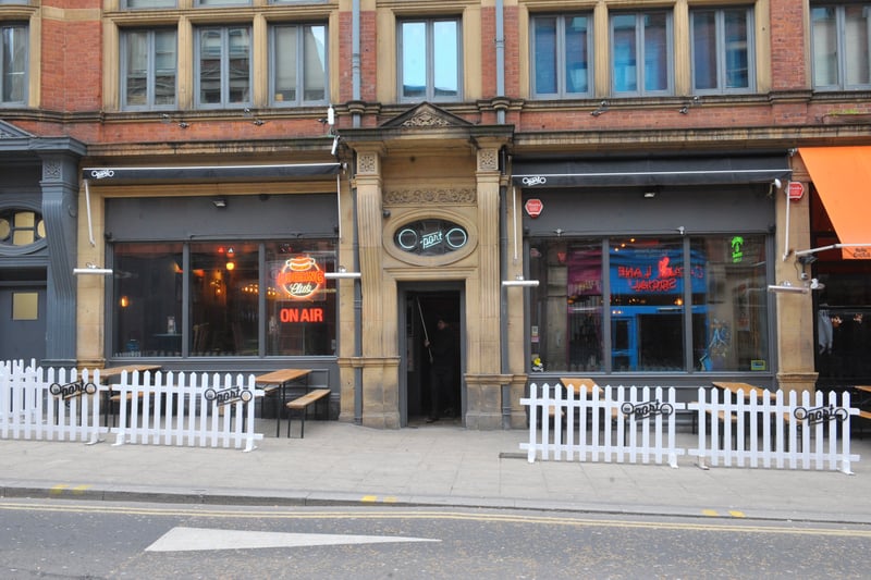 Oporto attracts a vibrant crowd and is "a fantastic place to experience Leeds' music scene while enjoying a drink", according to ChatGPT. It recommended: "Grab a pint of beer and check out the live music."