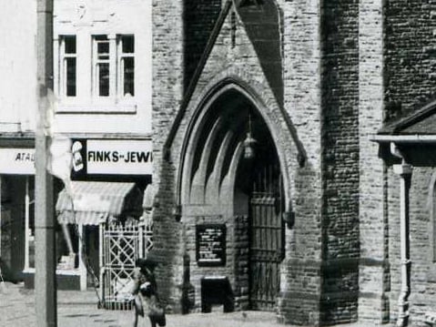 The entrance to St John's Church and Finks Jewellers, 1978