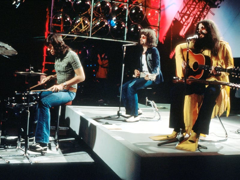 The former Wizard and Electric Light Orchestra frontman was born in Kitts Green, He attended the Moseley School Of Art
