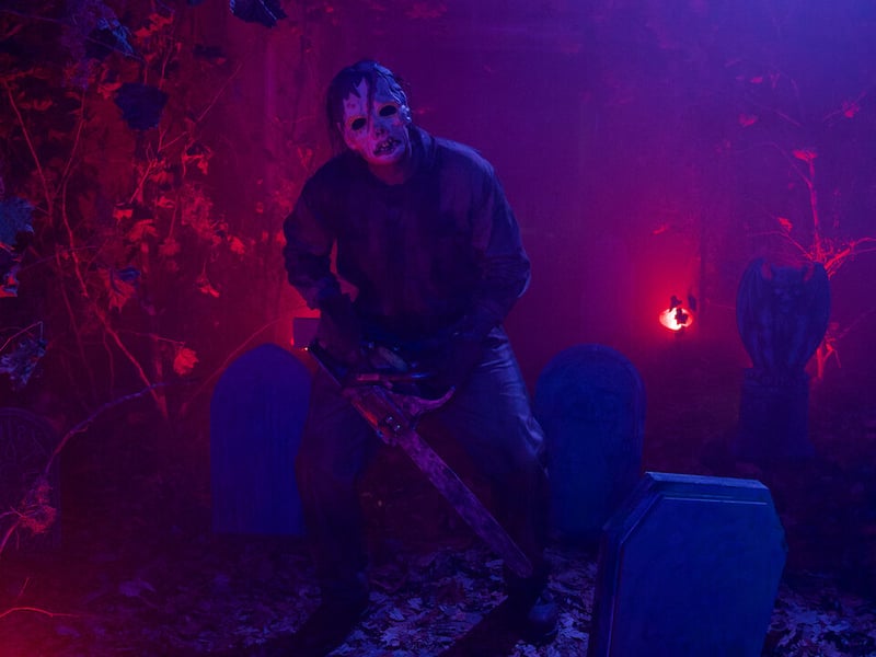 Written and directed by Scott Beck and Bryan Woods, Haunt is a solid 1980s slasher throwback that has an impressive 70% rating.
