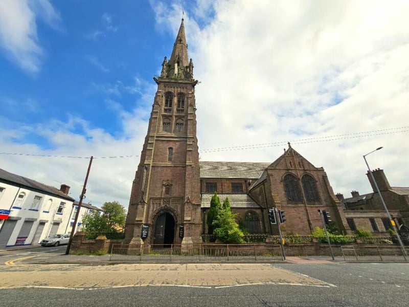 The final congregation worshipped there in 1990 and the building has had a number of different uses since then, including an antiques centre, a furniture store and a wedding venue.