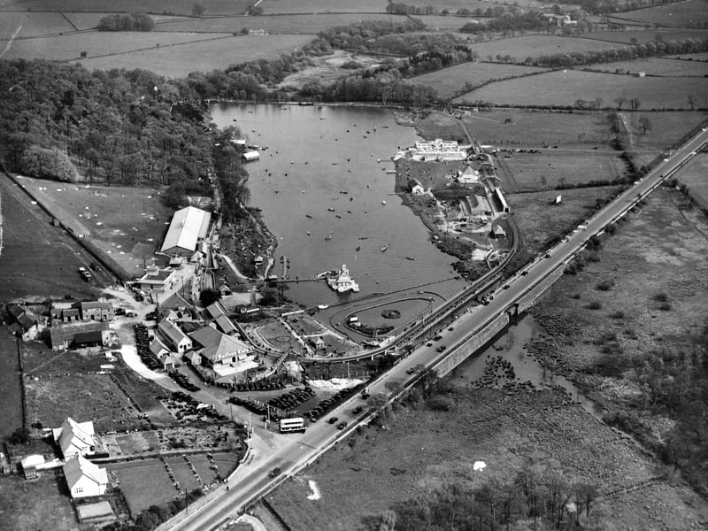 Golden Acre Park, in Bramhope, Leeds, used to be home to a 
theme park based on New York’s famous Coney Island. It boasted hydroplanes, a miniature railway, a motorboat circuit and even a monorail, but sadly it only lasted for six years between 1932 and 1938.
