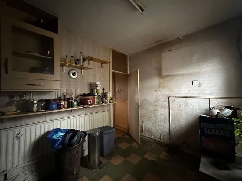 The house is in need of renovation. (Photo courtesy of Zoopla)