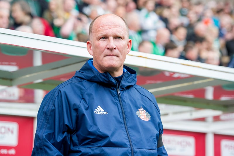 Ex-Leeds United player and manager Grayson has odds of 20/1 to take over. 