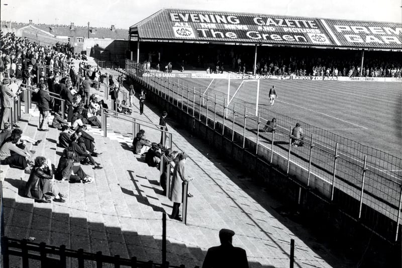 The wire fencing at the front of the Kop kept spectators well back so that their view was not too screened by the mesh during the Blackpool-York match, the first time that the new fencing had been in use, 1970s