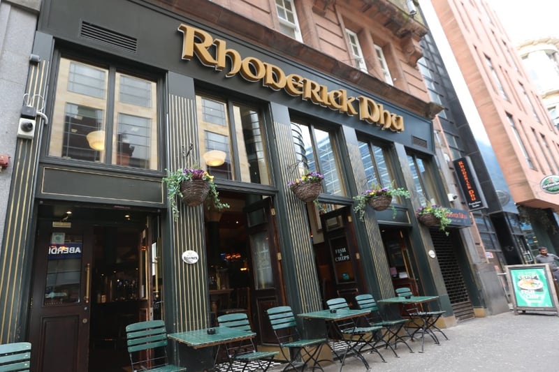 The Rhoderick Dhu is a handy wee pub - right by Glasgow Central Station so you can nip off for a train after the match before things get too messy