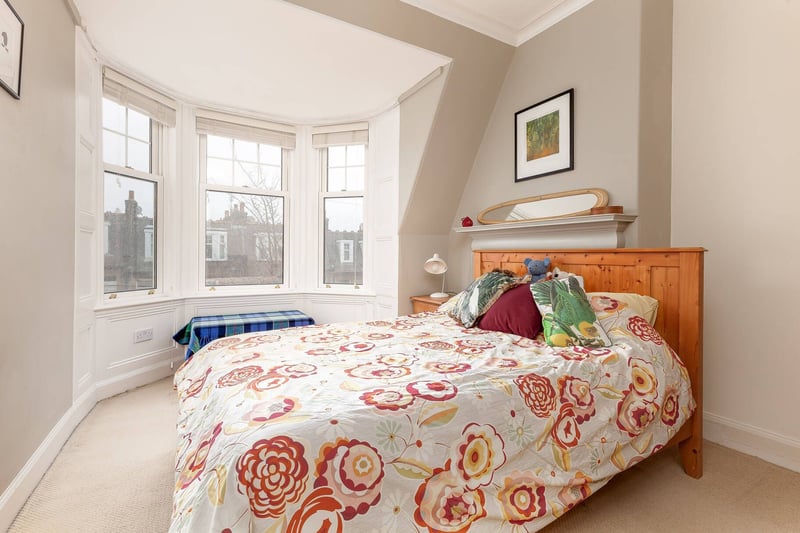 The generously proportioned principal double bedroom with bay window.