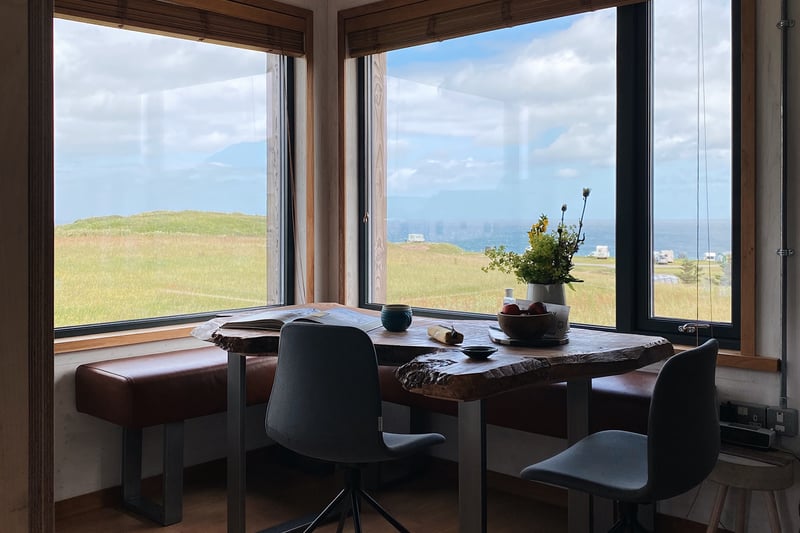 Imagine sitting down to breakfast with these views.