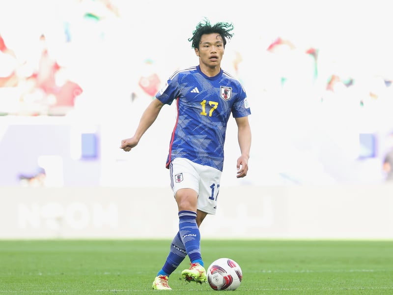 The midfielder's season has gone from bad to worse after damaging both his calves while playing for Japan at the Asian Cup. Faces between five and six weeks out.