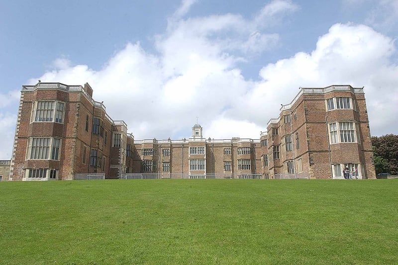 Temple Newsam, a country estate rich with history, is a great place to propose to a partner.  The Tudor-Jacobean house features a short 5k-walk around its premise allowing people to soak in its beauty.