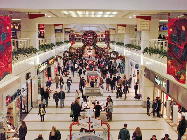 This photo shows a very Christmassy Broadmarsh in December 2000. Who remembers rushing around the shopping centre on Christmas Eve?