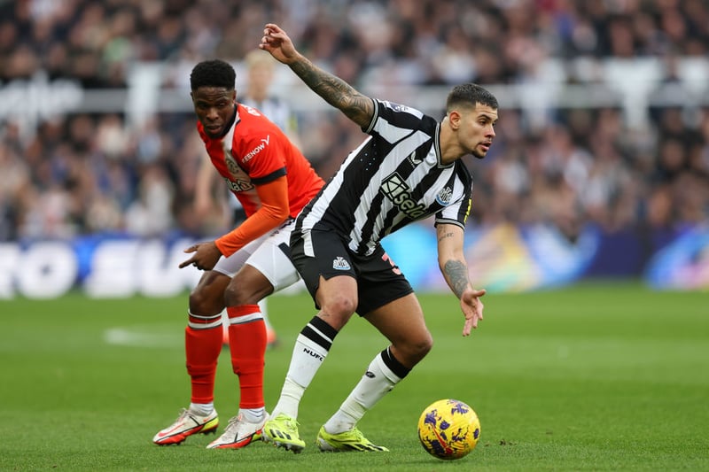 Gave Newcastle half a chance with his an incredible cross for Kieran Trippier. Came alive in the closing stages. 