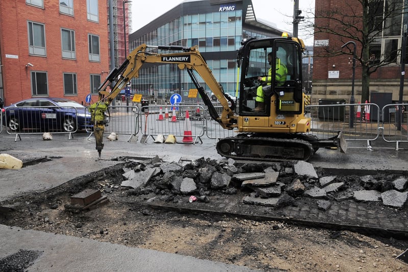 The work on Victoria Bridge has uncovered some of the old cobbles that will be a nostalgic sight for older residents in Leeds.