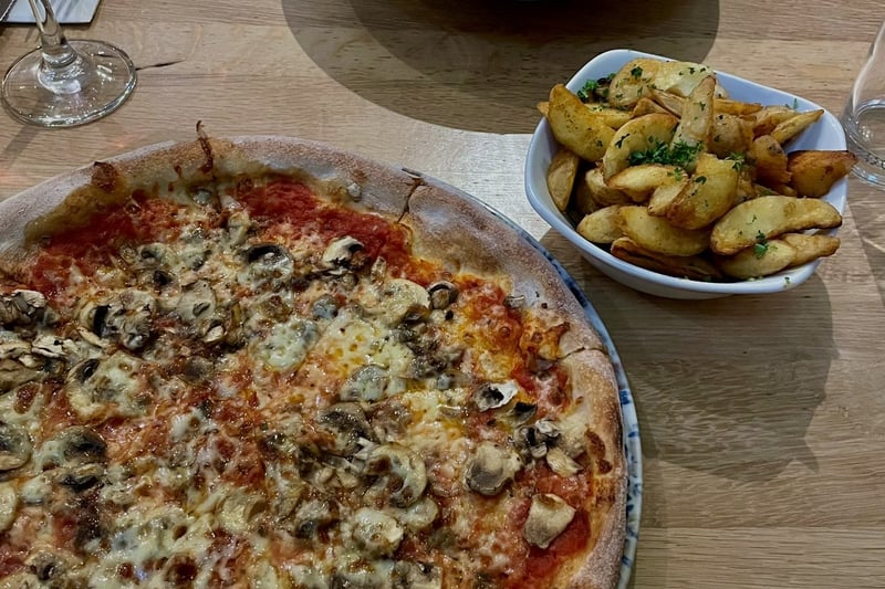Trattoria Il Forno, located in Horsforth, has a rating of 4.5 stars from 1,248 TripAdvisor reviews. A customer at Il Forno said: "Excellent food at a reasonable price with very helpful and friendly service. This is our favourite local restaurant. We especially recommend the pizzas."
