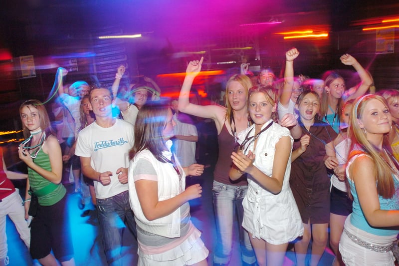Sweet night at the venue in 2006. 
It was an event for youngsters aged under 18 and it looks like it was a great success.