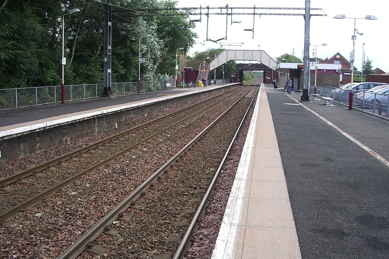 Shettleston was the 15th busiest station with 437,728 entries / exits. Glasgow Queen Street was the main origin / destination point with 222,188 trips between the two stations.